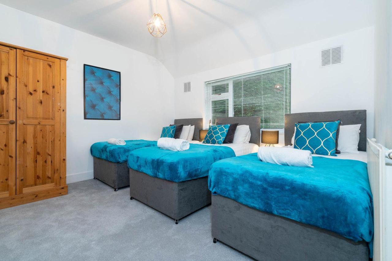 Large 4 Bedroom House - Top Rated - Off-Street Parking - Garden - Sleeps 9 - Contractors - Groups - Pool Table Northfield Ngoại thất bức ảnh